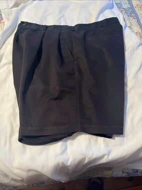 Izod Men's Black Flat Front Shorts